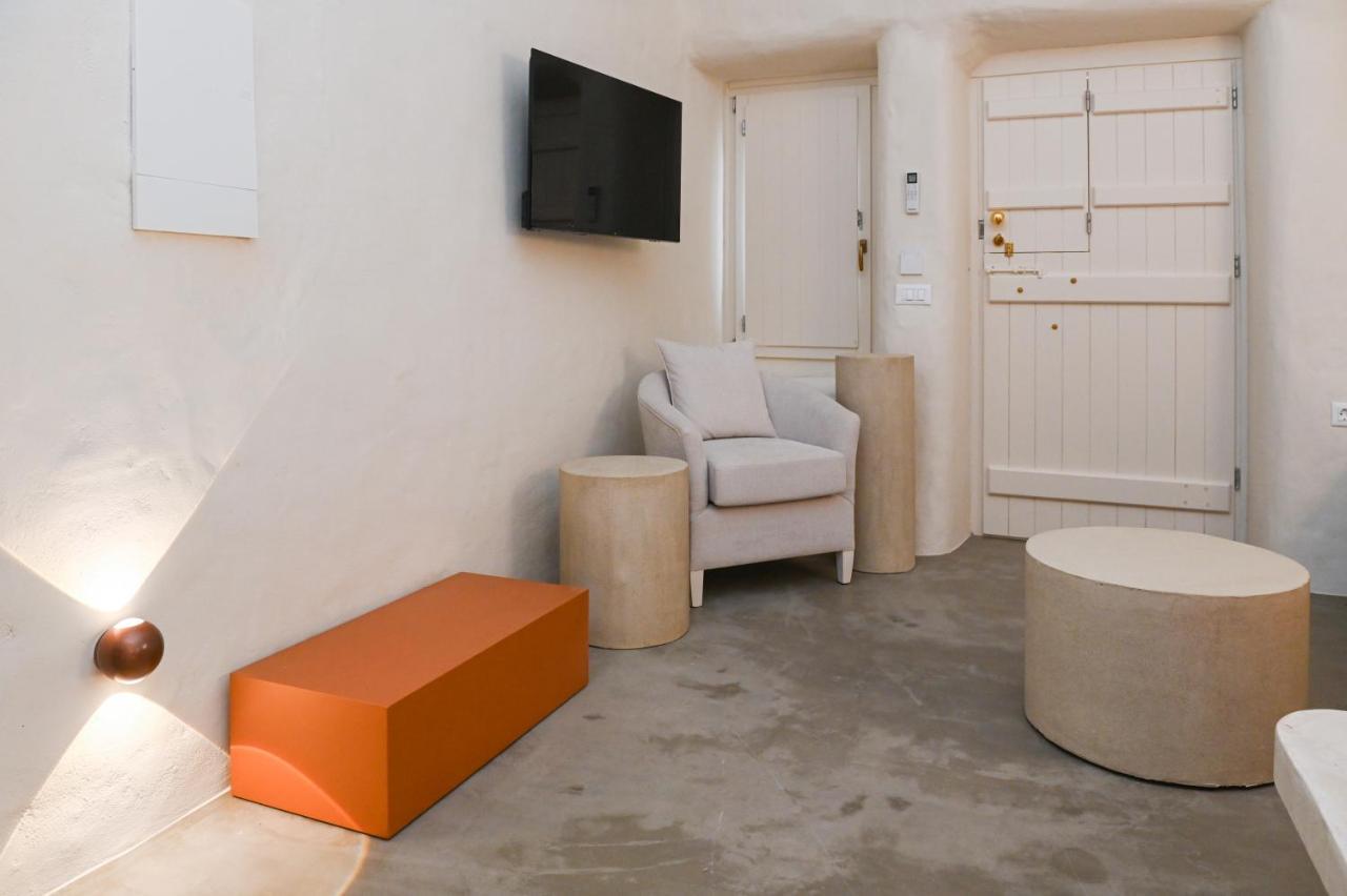 Naos Suites Vóthon Екстериор снимка